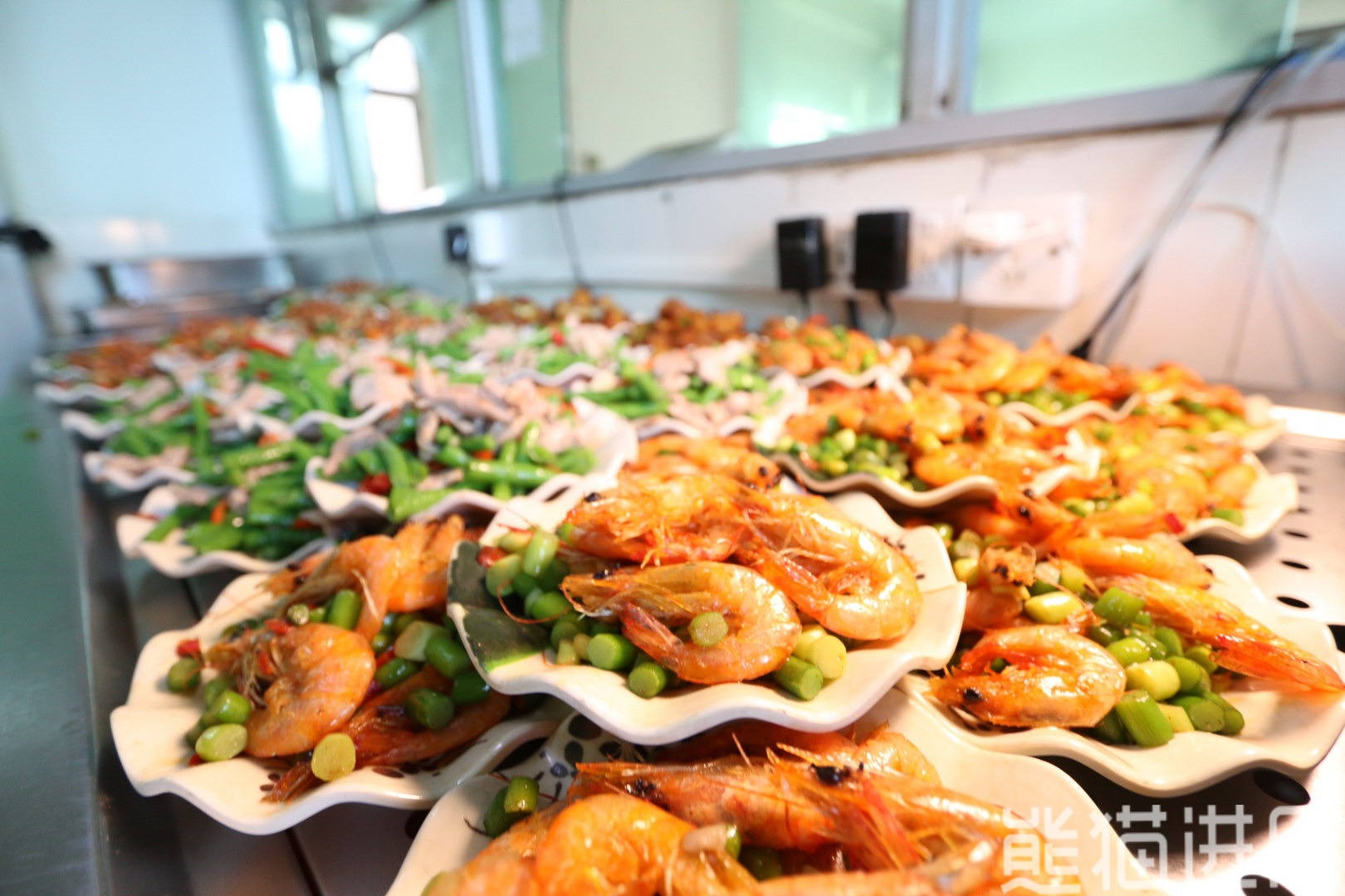 东莞市奇凌电子科技有限公司食堂环境图4
