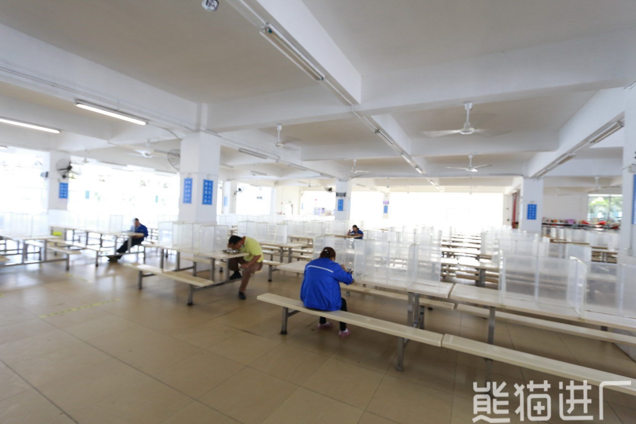 万裕三信电子（东莞）有限公司食堂环境图2