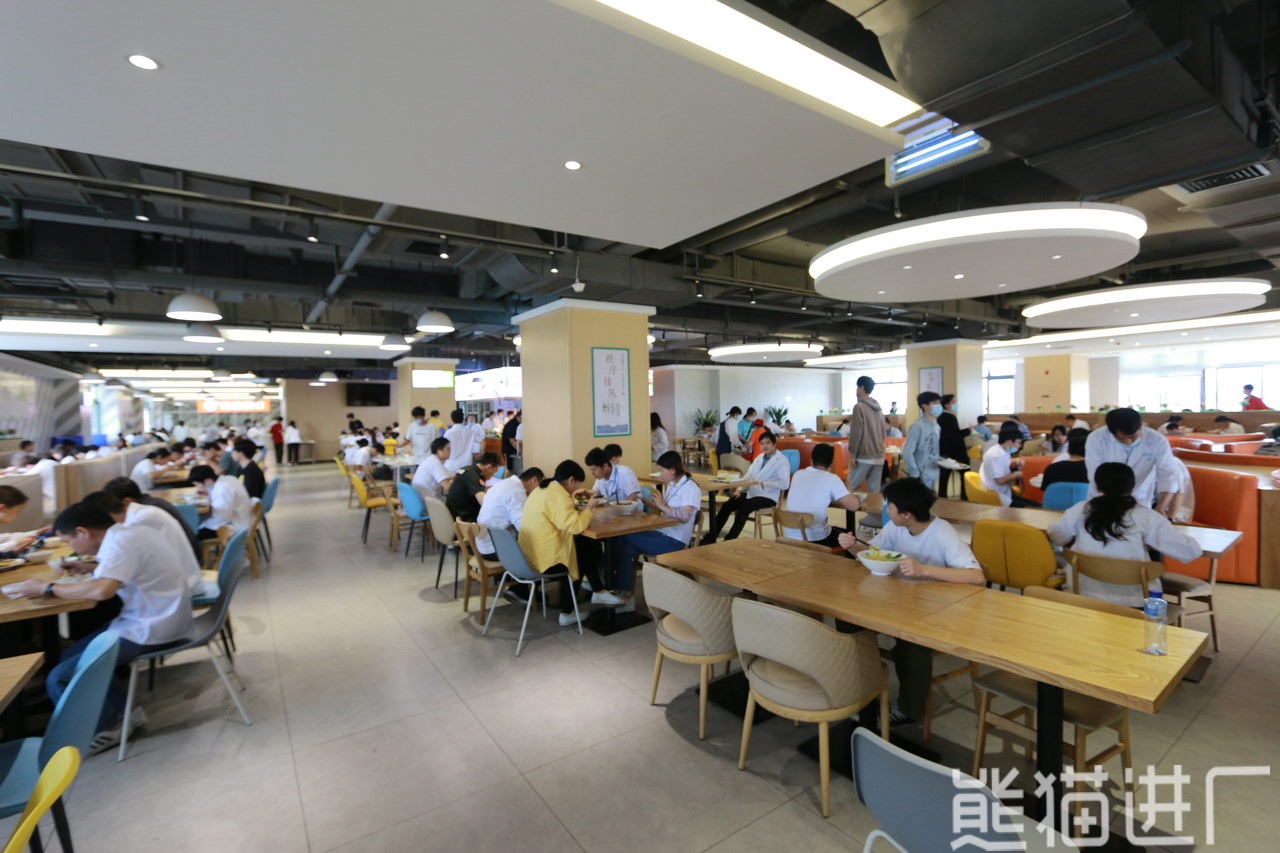 东莞市宇瞳光学科技股份有限公司食堂环境图10