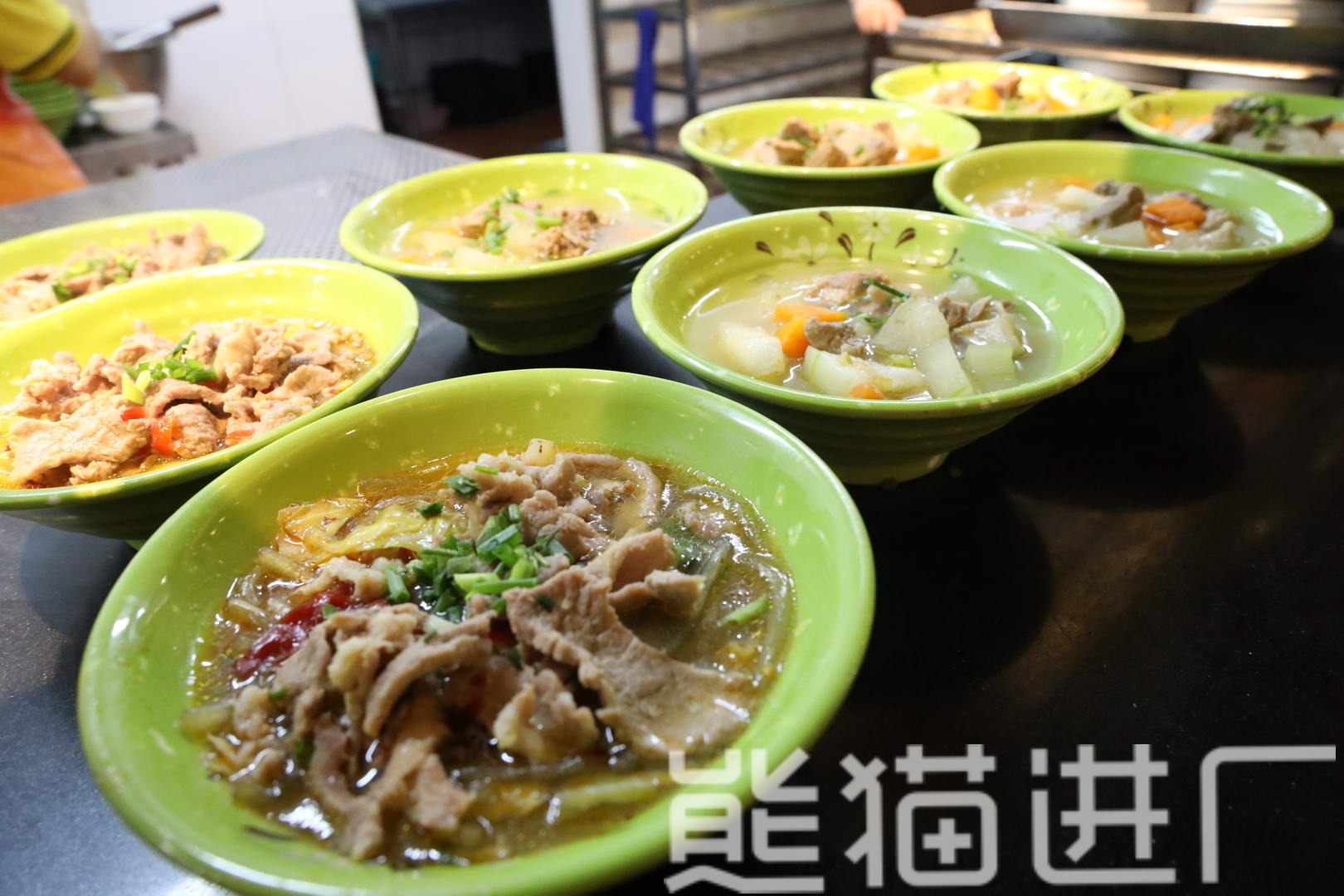 东莞东聚电子电讯制品有限公司食堂环境图17